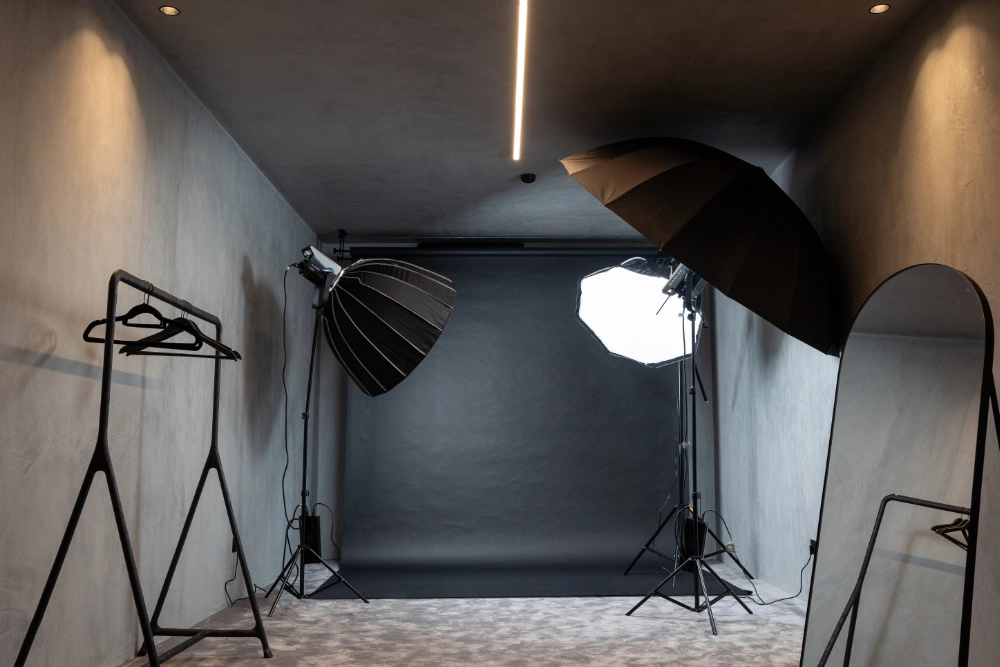 PHOTOGRAPHY STUDIO